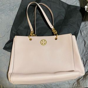 Tory Burch Everly Shell Pink Tote NWOT